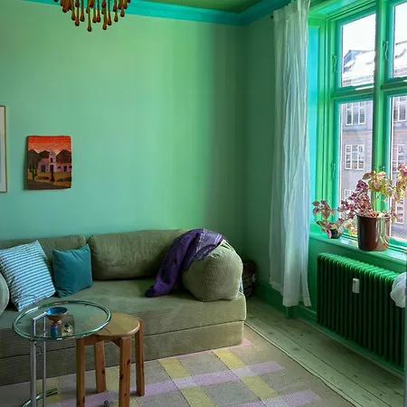 Leilighet Colourful Flat Near Frederiksberg Gardens